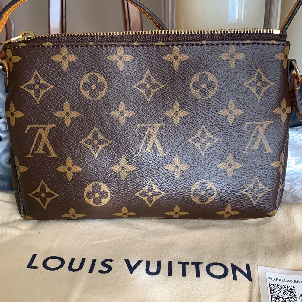 New with tags employees pochettes Louis Vuitton - Picture 4 of 11